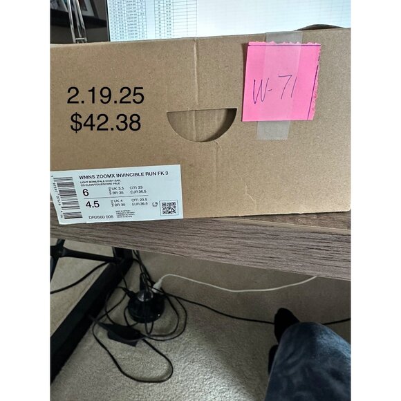 Women's Nike Invincible 3 Road Running Shoes Light Bone DR2660-008 Size 6 - Picture 12 of 13